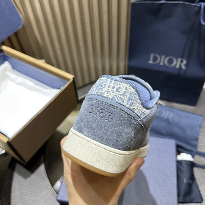 D10R B27 LOW SNEAKER