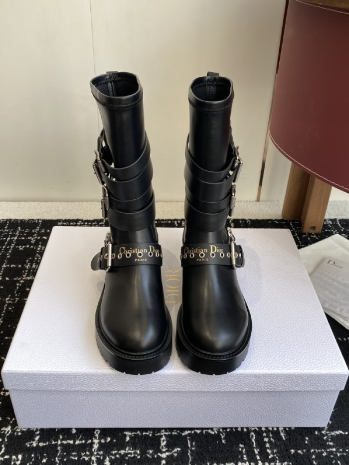 D10R boot (mid)