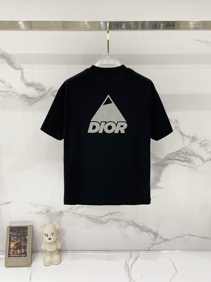 d10r clothing