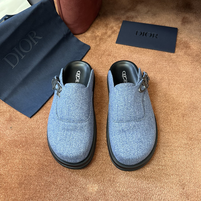 d10r sandal