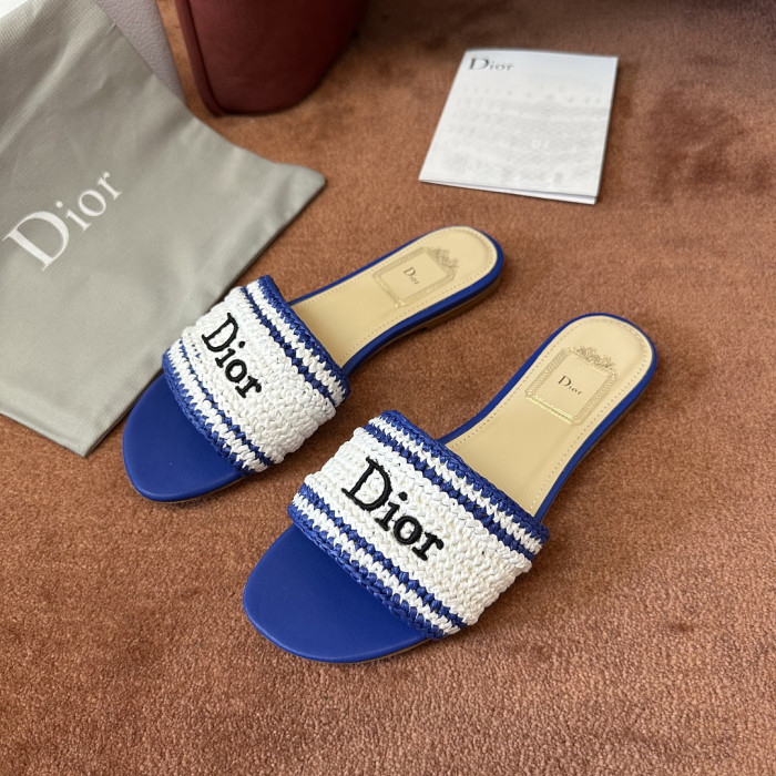d10r sandal
