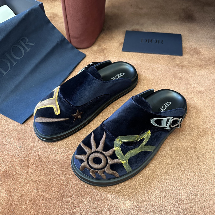 d10r sandal