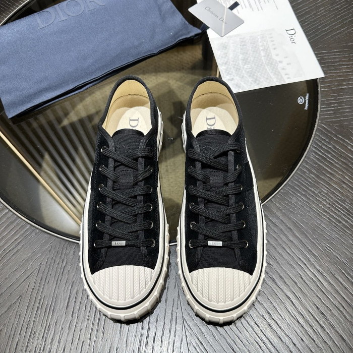 D10R SNEAKER