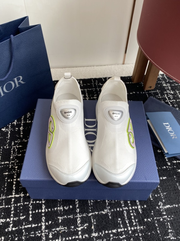 D10R SNEAKER