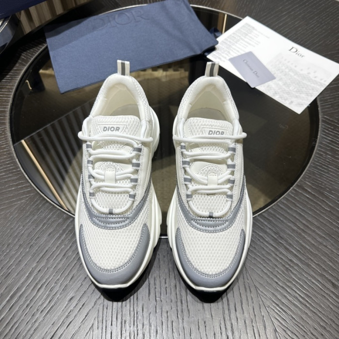 D10R SNEAKER