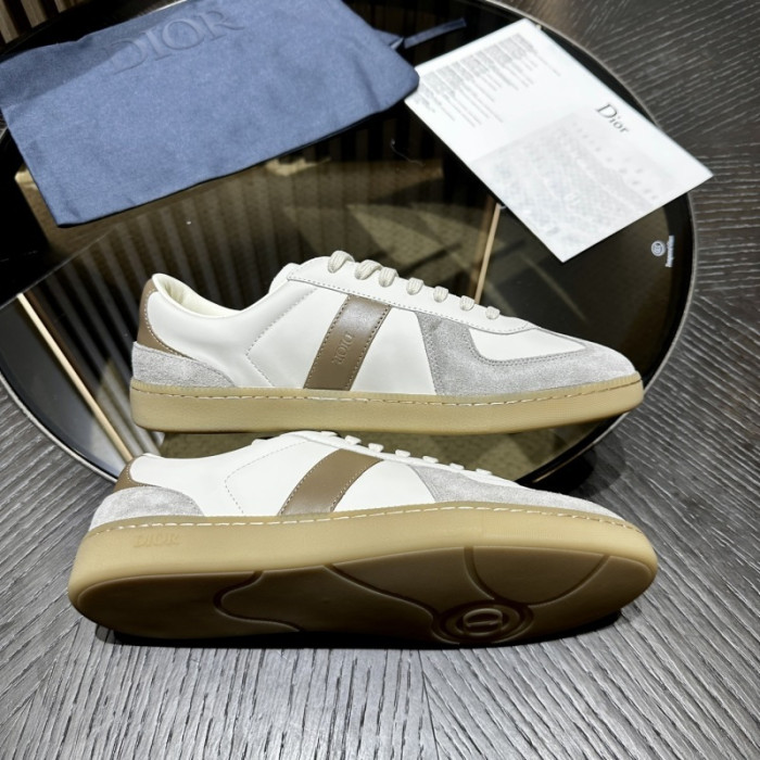 D10R SNEAKER