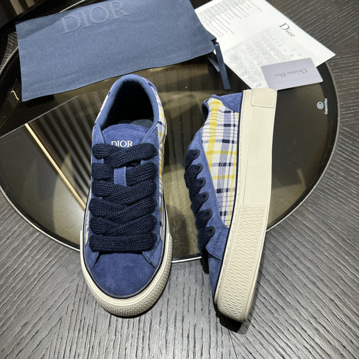 D10R SNEAKER