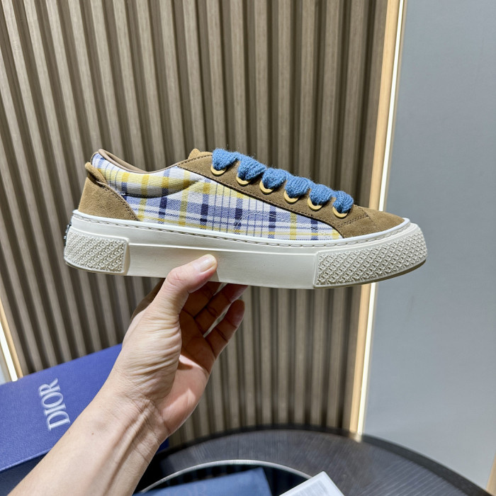 D10R SNEAKER