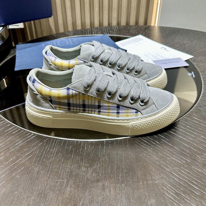 D10R SNEAKER