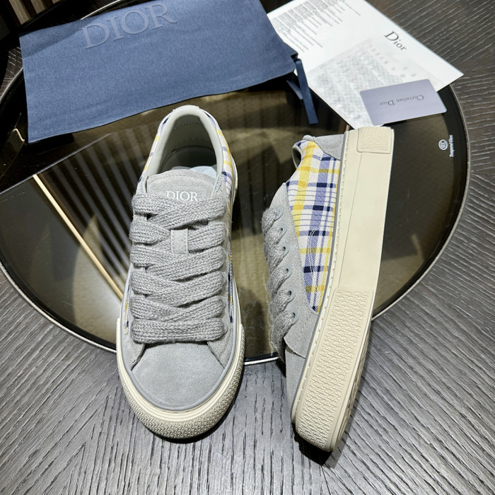 D10R SNEAKER