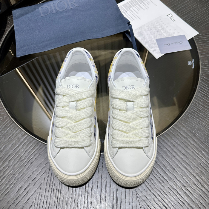 D10R SNEAKER