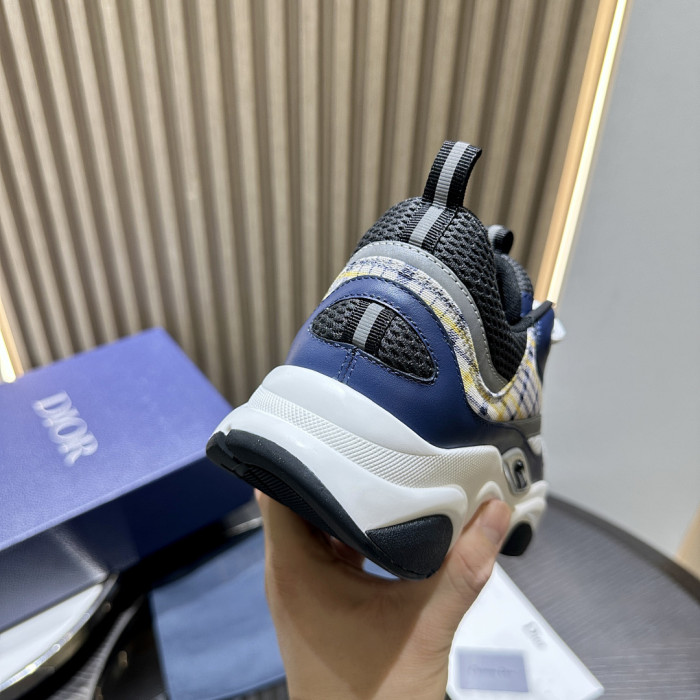 D10R SNEAKER