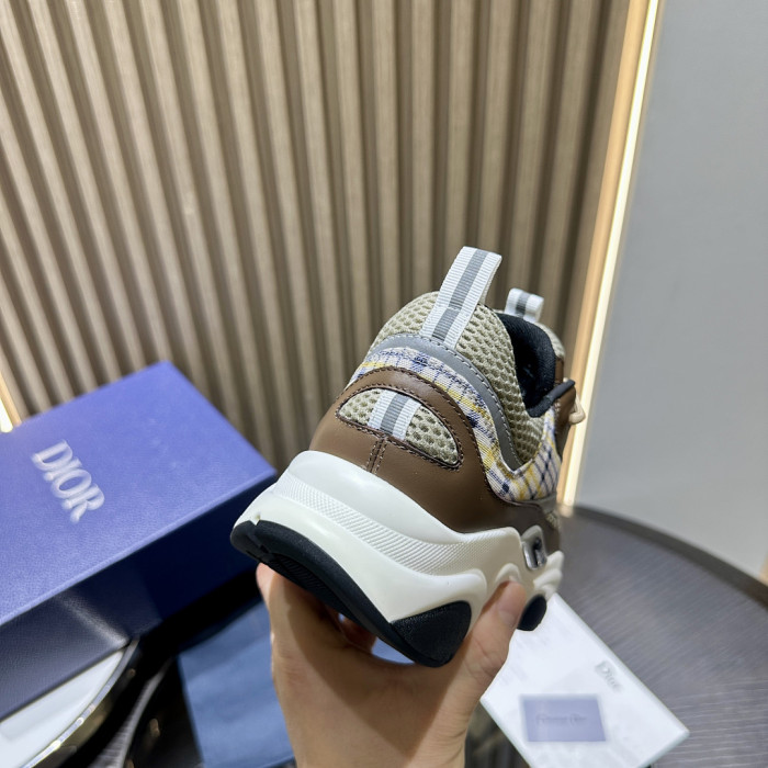 D10R SNEAKER