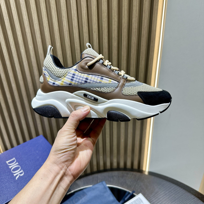 D10R SNEAKER