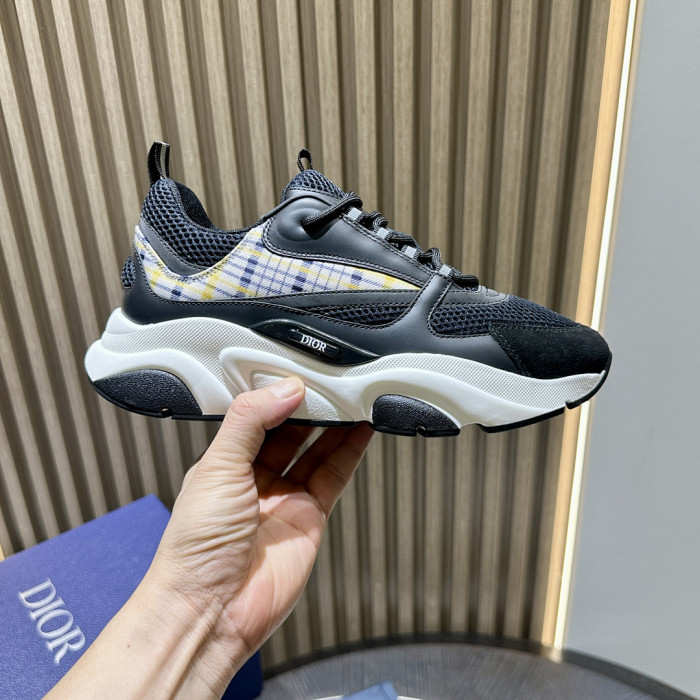 D10R SNEAKER