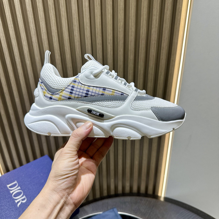 D10R SNEAKER