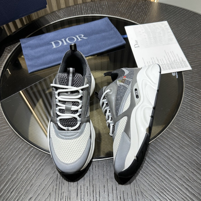 D10R SNEAKER