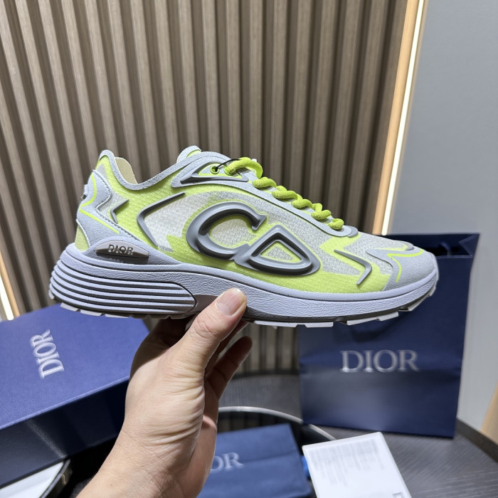 D10R SNEAKER