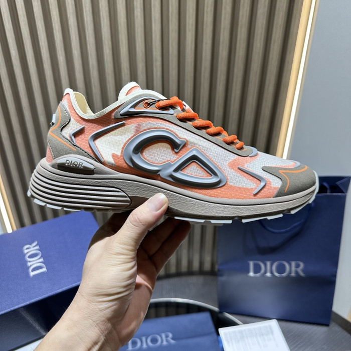 D10R SNEAKER