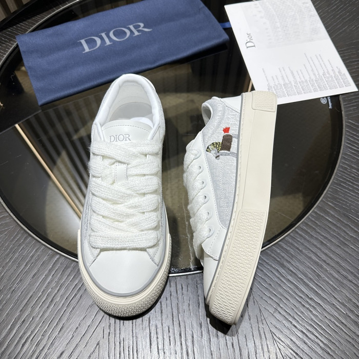 D10R SNEAKER