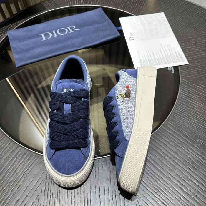 D10R SNEAKER