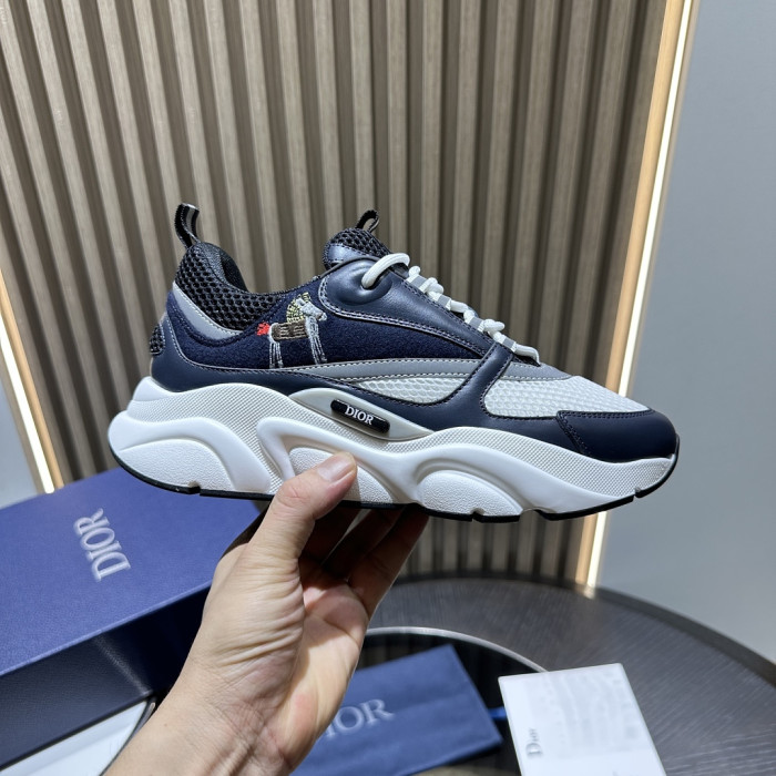 D10R SNEAKER
