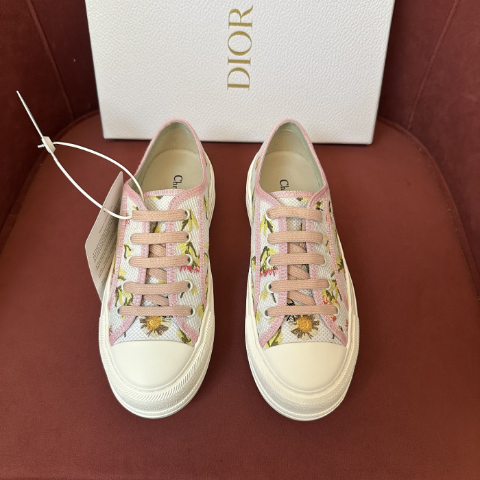 D10R SNEAKER