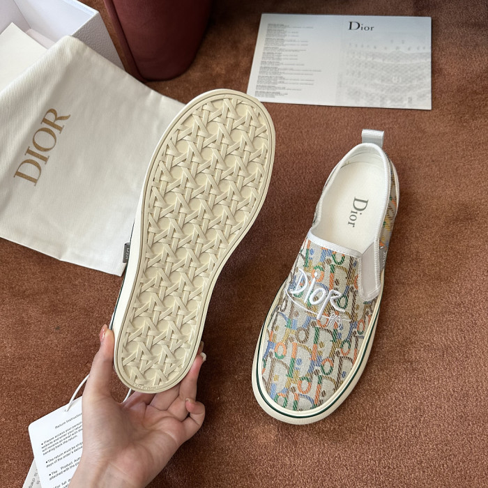 D10R SNEAKER