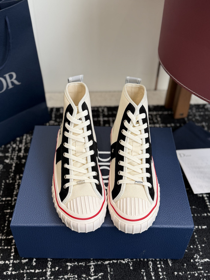 D10R SNEAKER