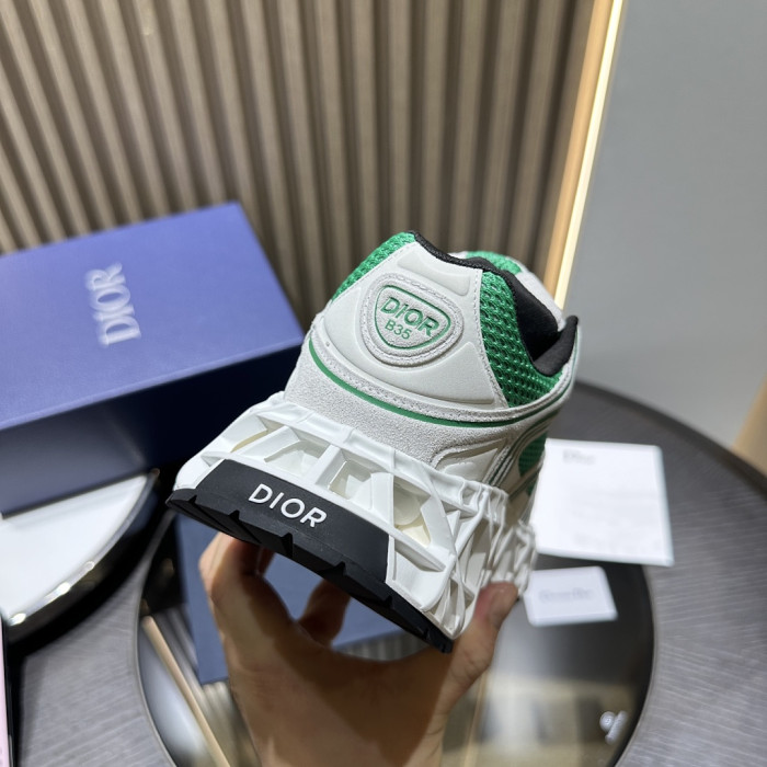 D10R SNEAKER