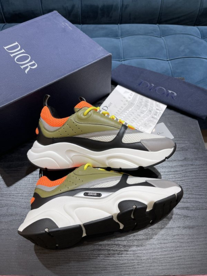 D10R SNEAKER