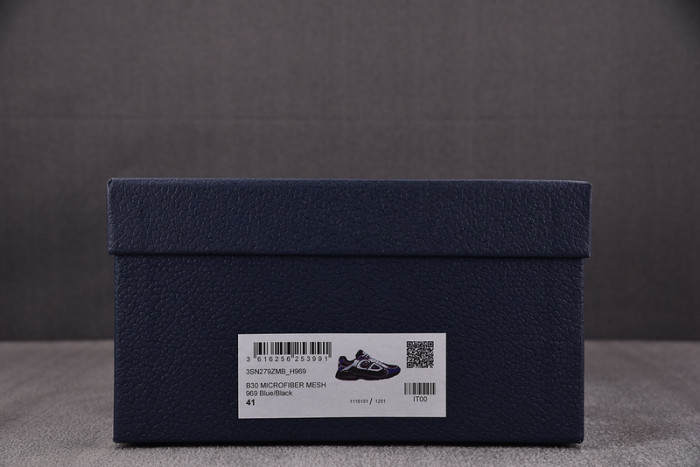 D10R SNEAKER
