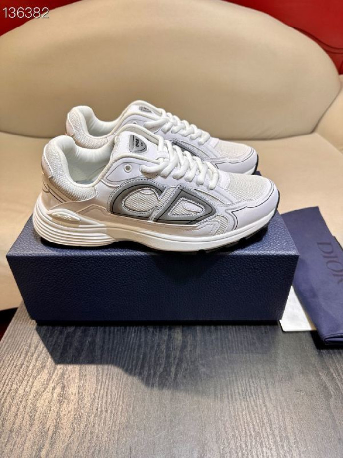 D10R SNEAKER