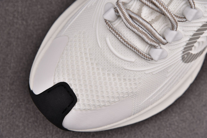 GUI SNEAKER