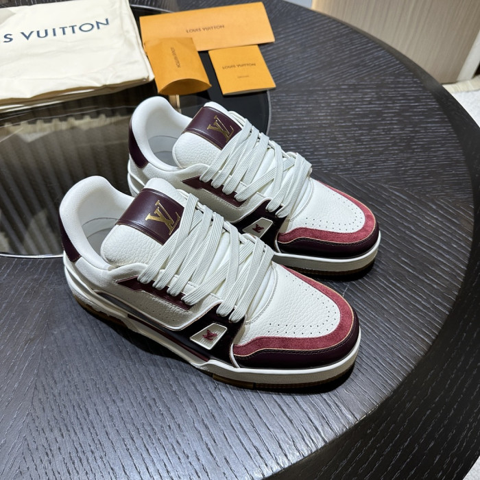 L0VT SNEAKER