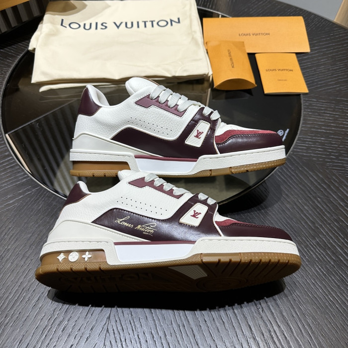 L0VT SNEAKER