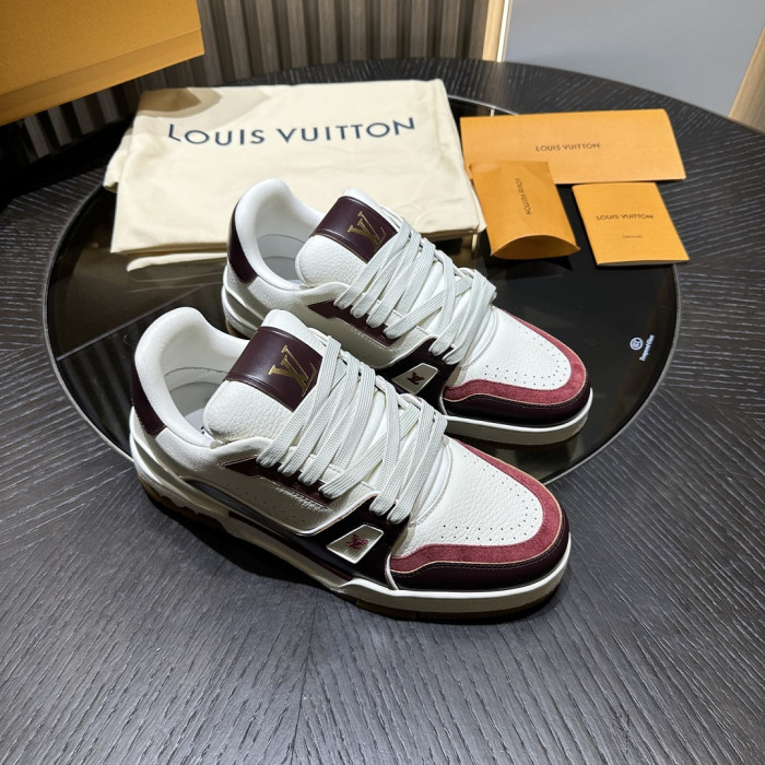 L0VT SNEAKER