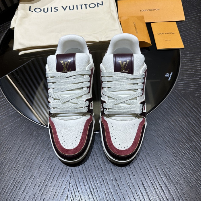 L0VT SNEAKER
