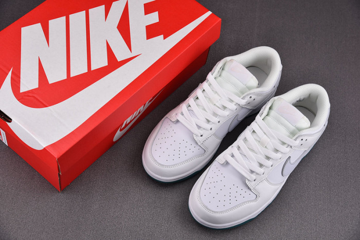 Dunk Low GS  