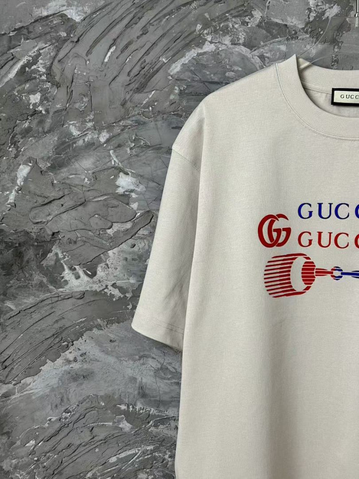 GU1 CLOTHING