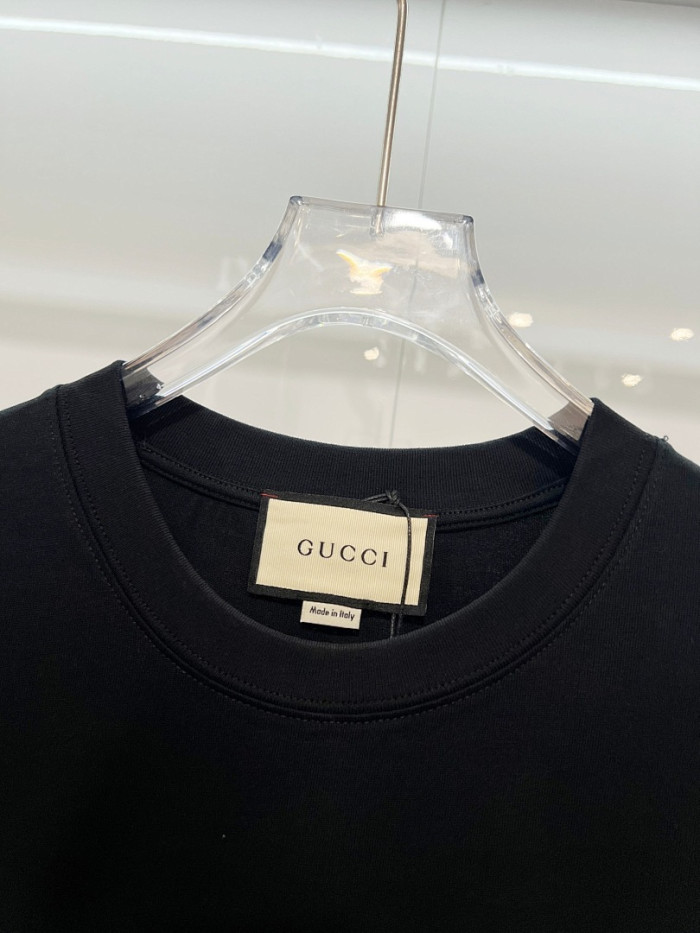 GU1 CLOTHING