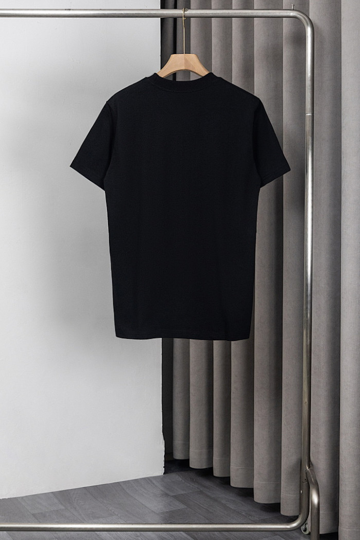 GU1 CLOTHING