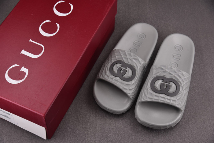 GUI SANDAL