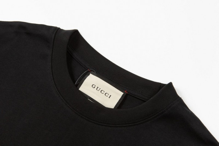 GU1 CLOTHING