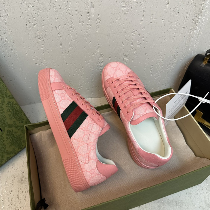 GUI SNEAKER
