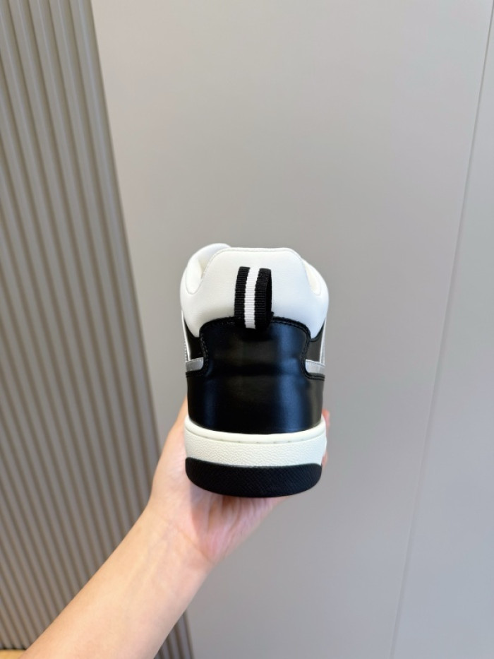GUI SNEAKER