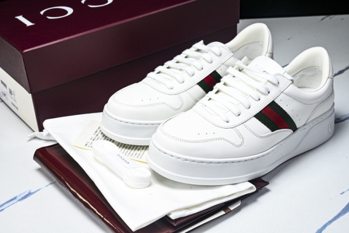 GUI SNEAKER