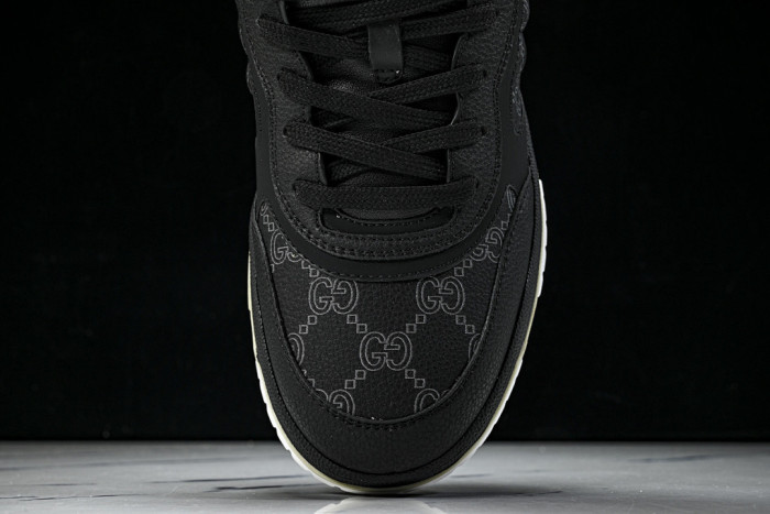 GUI SNEAKER