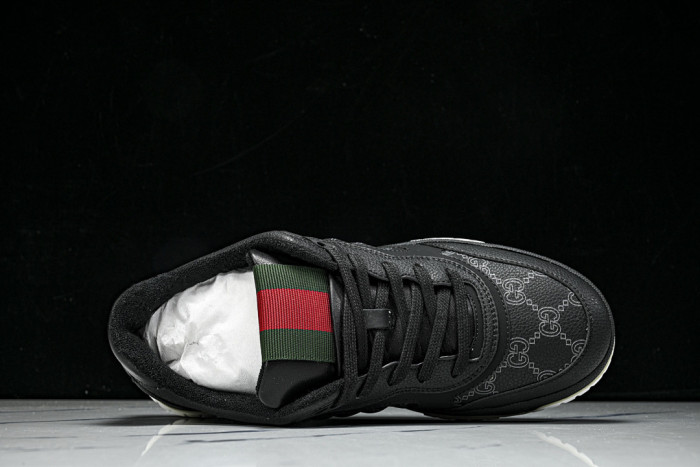 GUI SNEAKER