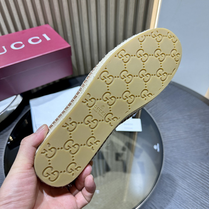 GUI SNEAKER